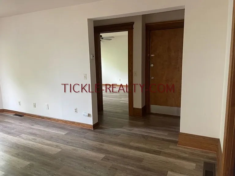 9 Birch Cres — Photo 12