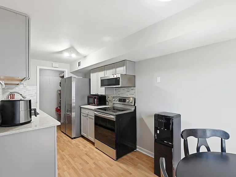 13 Fox Run Ct #C — Photo 2