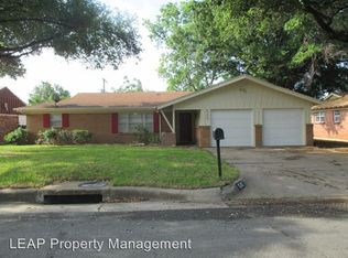 505 Patricia Rd, Hurst, TX 76053