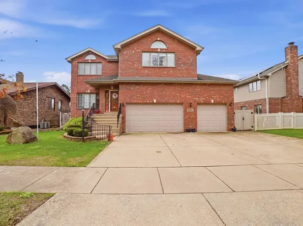 5733 W 97th St, Oak Lawn, IL 60453
