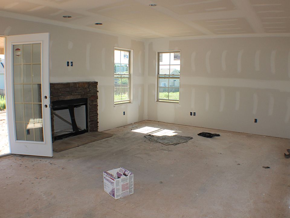 1st image of 3429 Bradfield Dr