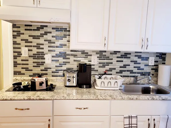 724 Barnum Ave, Stratford, CT 06614