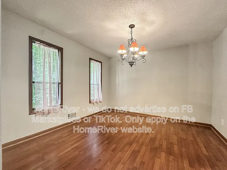 2551 Hunton Ct NE — Photo 12