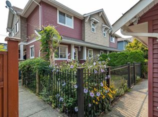 19319 72nd Ave #D2, Surrey, BC V4N 5X9