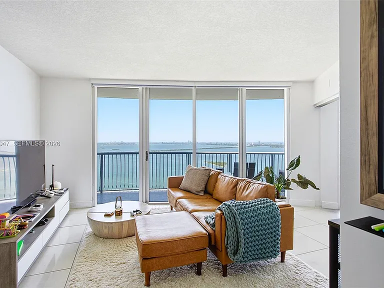 1750 N Bayshore Dr #4801 — Photo 5