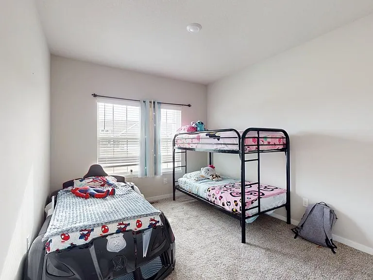 3030 NW Westwood St — Photo 4