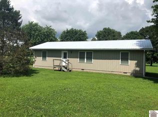 102 Lovers Ln, Almo, KY 42020