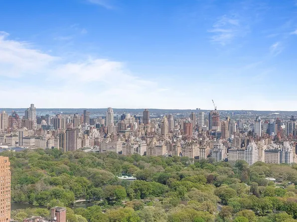 101 W 67th St #Penthouse 1c, New York, NY 10023