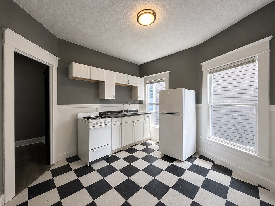 1st image of 1042 Elmwood Ave APT 4
