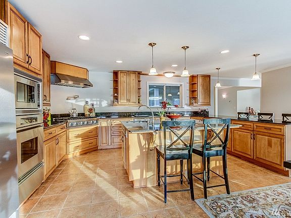 5th image of 4606 E Lake Sammamish Pkwy NE