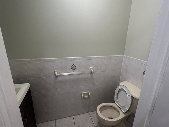 5th image of 132 Fabyan Pl #1A