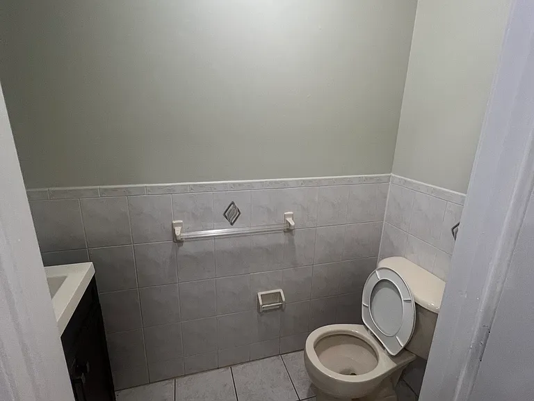 132 Fabyan Pl #1A — Photo 5