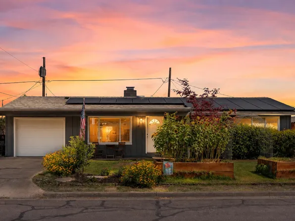 45 Ashley Pl, Central Pt, OR 97502