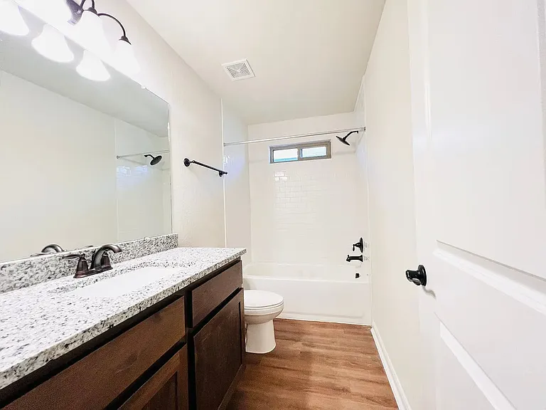 10318 Lynwood Vlg #102 — Photo 13