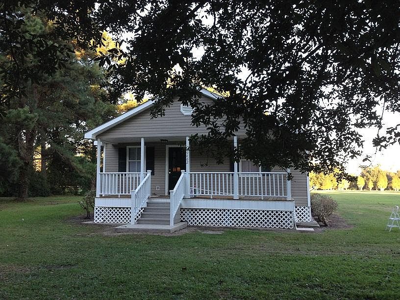 2nd image of 9462 Reine Rd