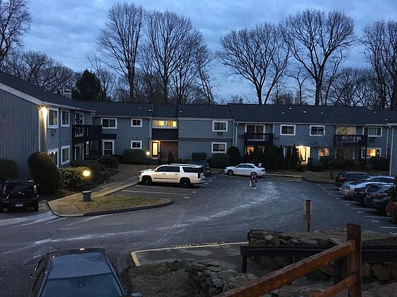 4th image of 97 Marconi Ave Unit 97