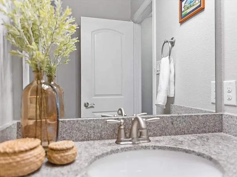 4433 Blackjack Oak Dr — Photo 13