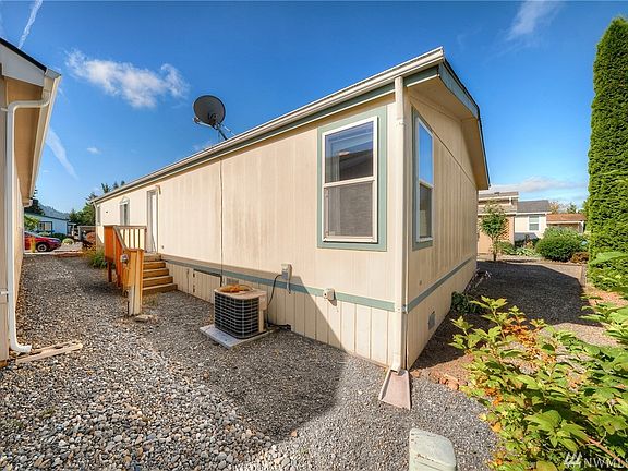 4th image of 805 Cottonwood Dr
