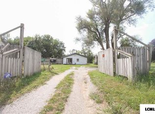 22781 Logan County Line Rd, Middletown, IL 62666