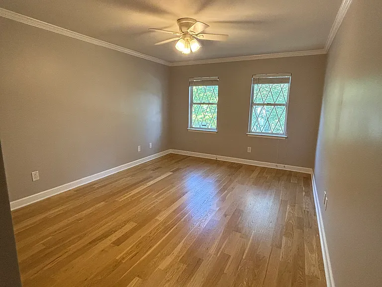 1146 Haven Brook Ln — Photo 13
