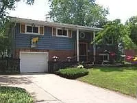 2S141 Ivy Ln photo 1
