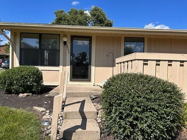 1st image of 9555 Olde Woods Dr #9555