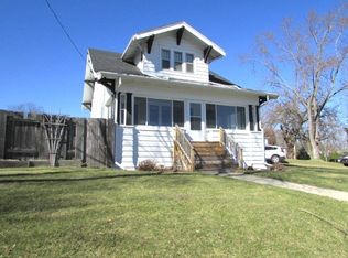 506 Riverside Dr, Fort Atkinson, WI 53538