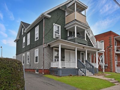 22 Kelley St, Bristol, CT, 06010