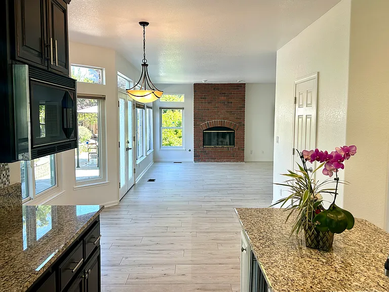 400 Jonathan Ridge Dr — Photo 41