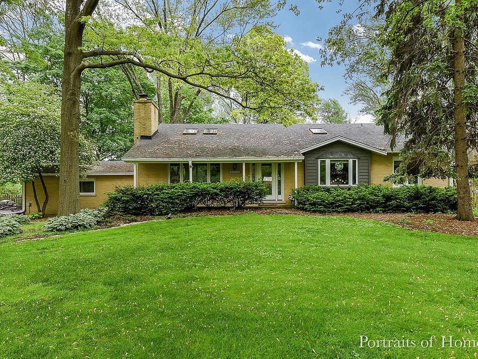 1st image of 2S443 Oaklawn Dr