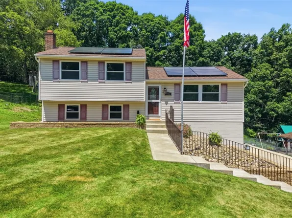 728 Skyview Dr, Cranberry Township, PA 16066