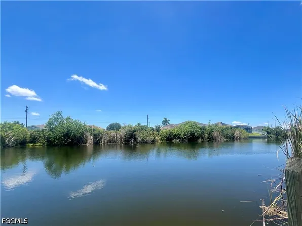 2208 NE 6th Ave, Cape Coral, FL 33909