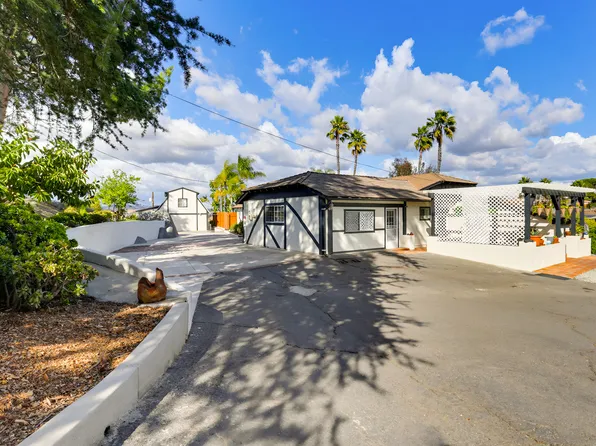 420 Hutchison St #B, Vista, CA 92084