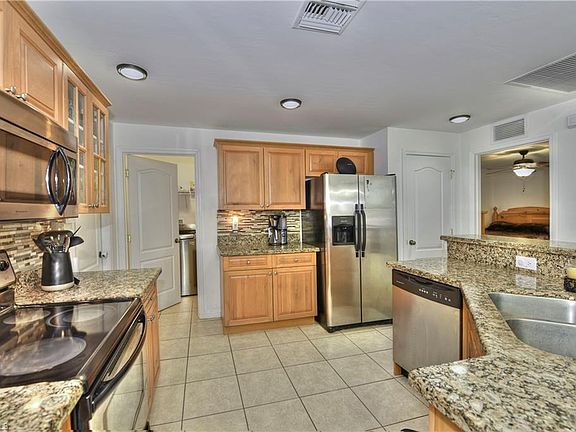 3rd image of 3319 38th St W