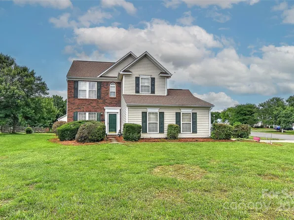 7007 Broad Leaf Ct, Indian Trail, NC 28079