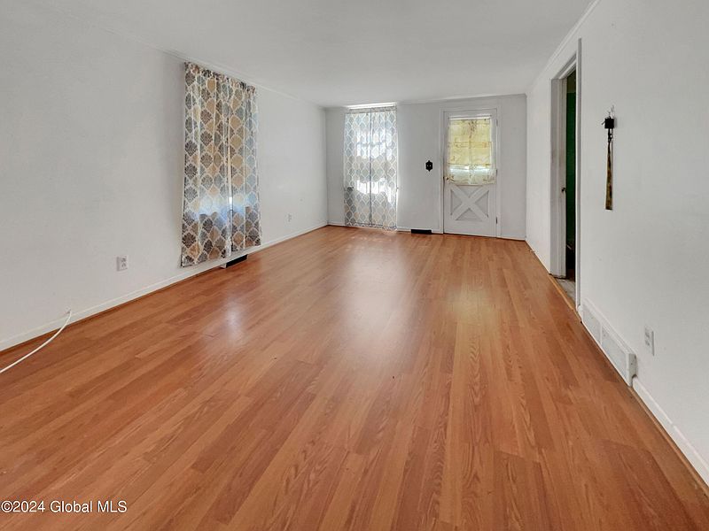 3rd image of 37 Cherry Street
