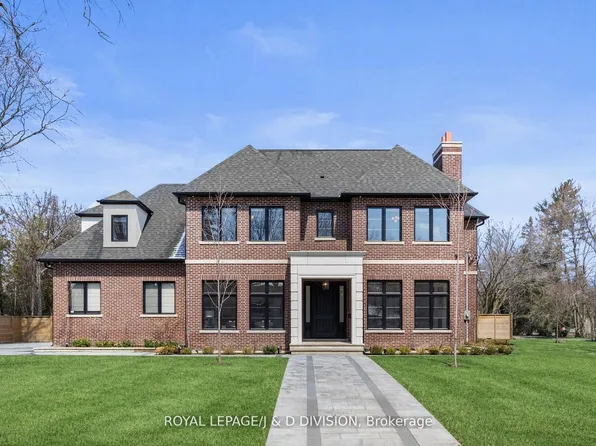 4 Pine Ridge Dr, Toronto, ON M1M 2X3