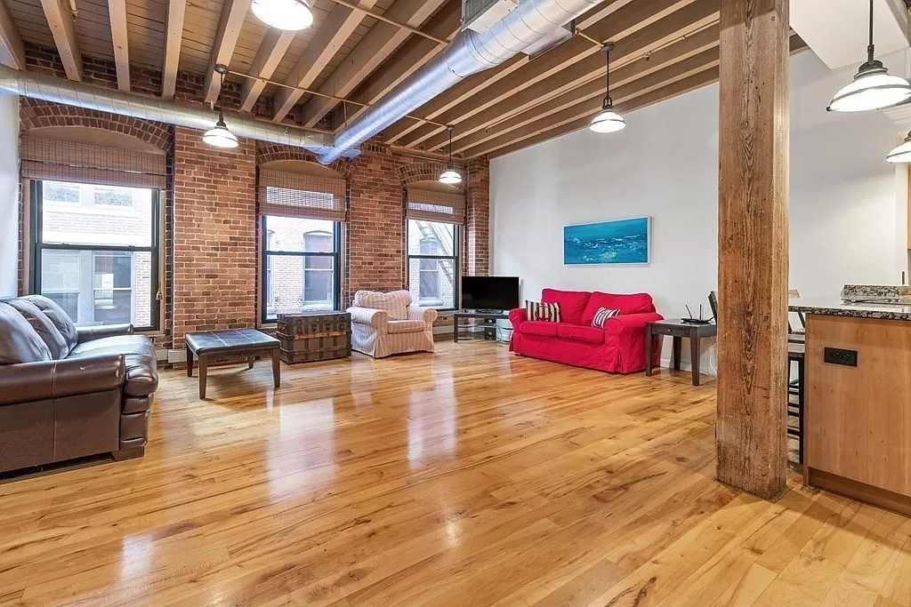2 bed, 1.0 bath, 1080 sqft, $4,200 — Photo 4