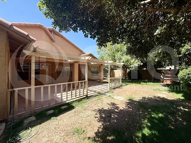 1530 E Toledo St — Photo 4