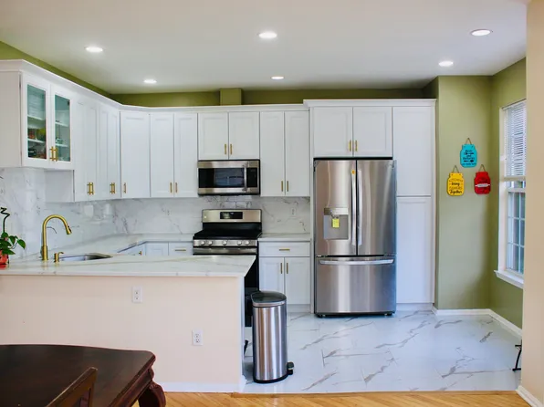 141 Gladstone Dr, Parsippany, NJ 07054