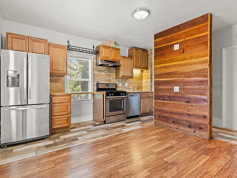 740 Alcatraz Ave #5 — Photo 1