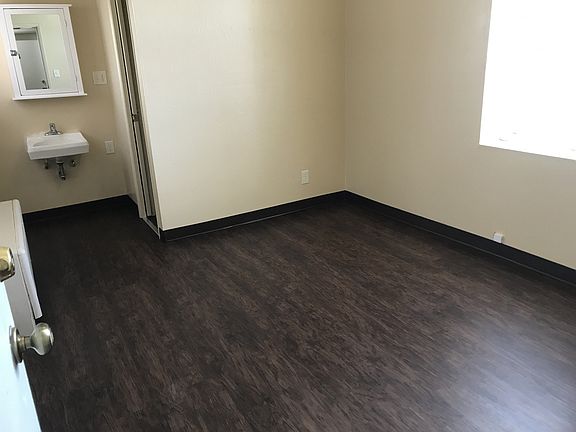 2nd image of 614-626 Victorian Ave #614