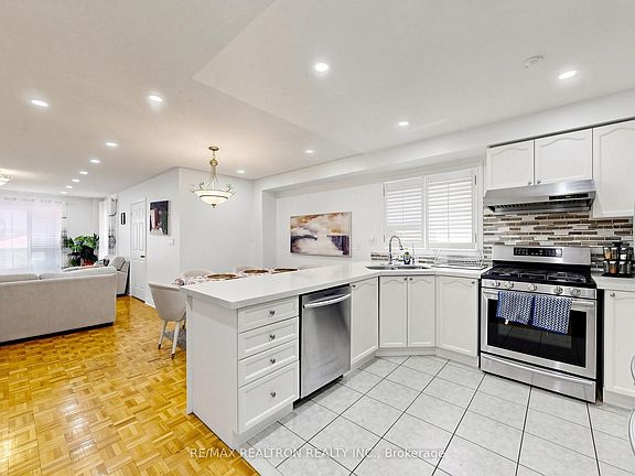 4th image of 375 Napa Valley Ave