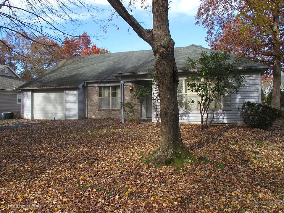 1st image of 533 Petunia Lane N