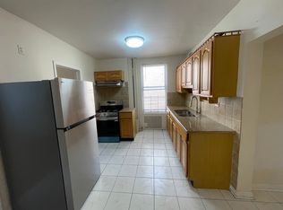 98 Bristol St #2, Brooklyn, NY 11212