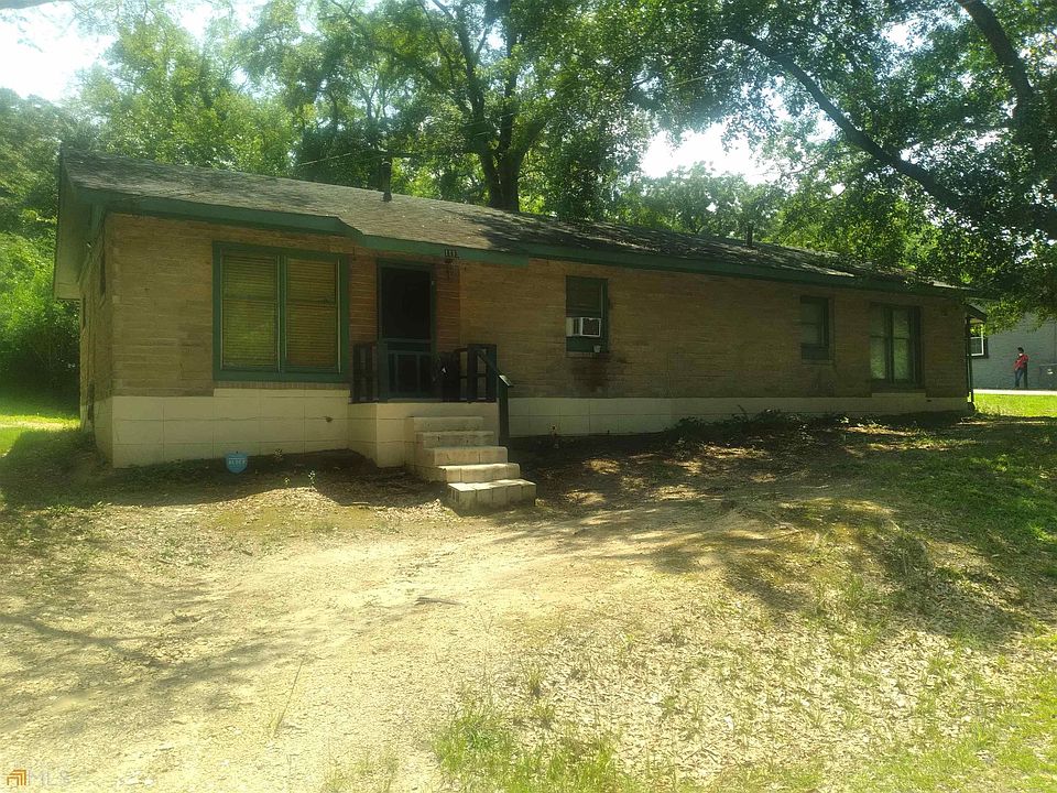2nd image of 1111 Sunnydale Dr