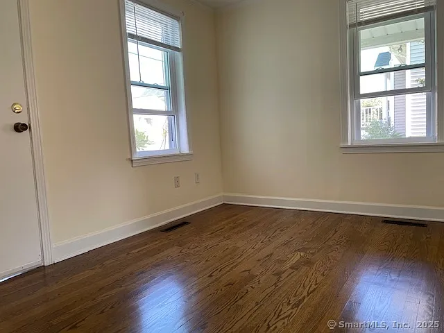 42 Whalley Ave — Photo 6