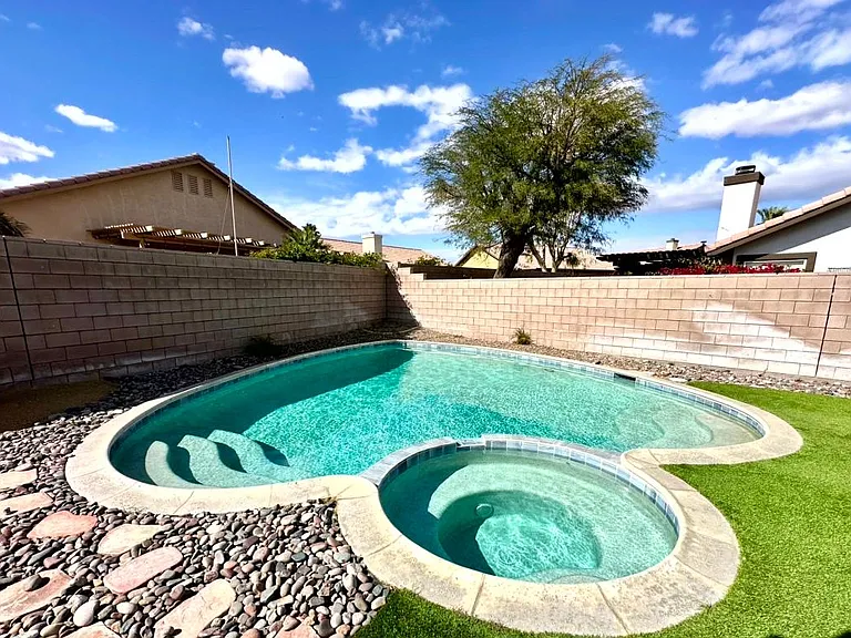 78780 Birchcrest Cir — Photo 12
