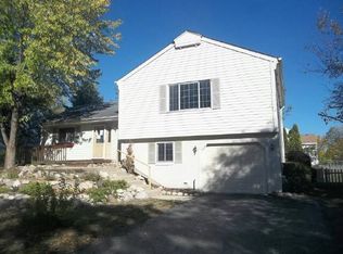 987 Stuart Dr, Bartlett, IL 60103