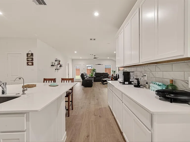 30518 White Cliff Ct — Photo 18